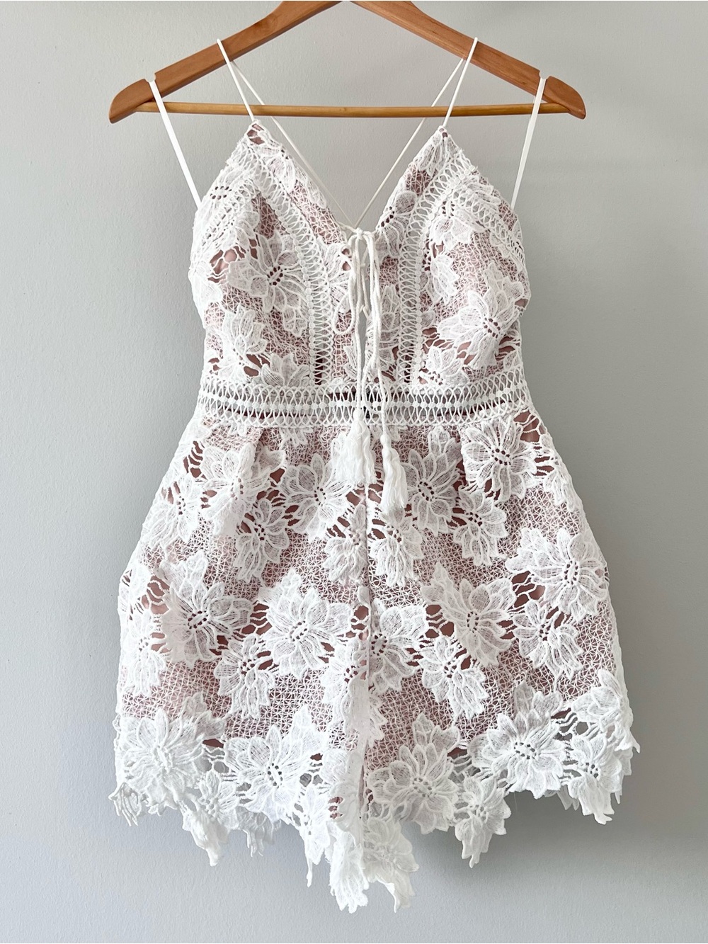NO•AN White Lace-Trim Romper